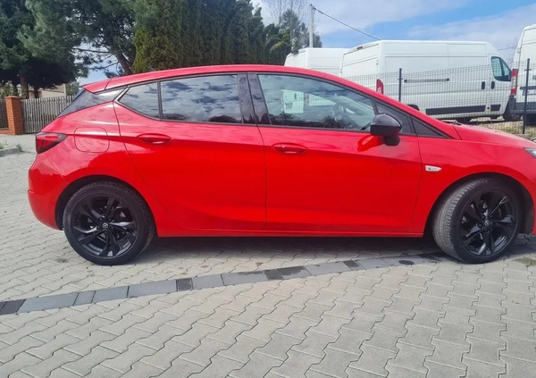 Opel Astra cena 69900 przebieg: 130000, rok produkcji 2018 z Wieliczka małe 232